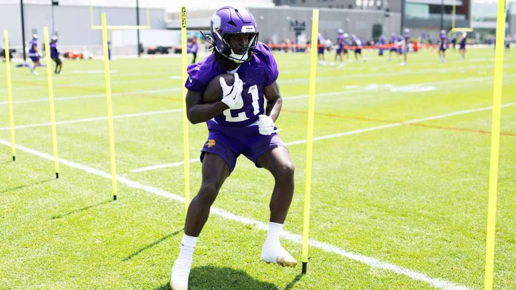 Demond Claiborne at OTAs with the Minnesota Vikings