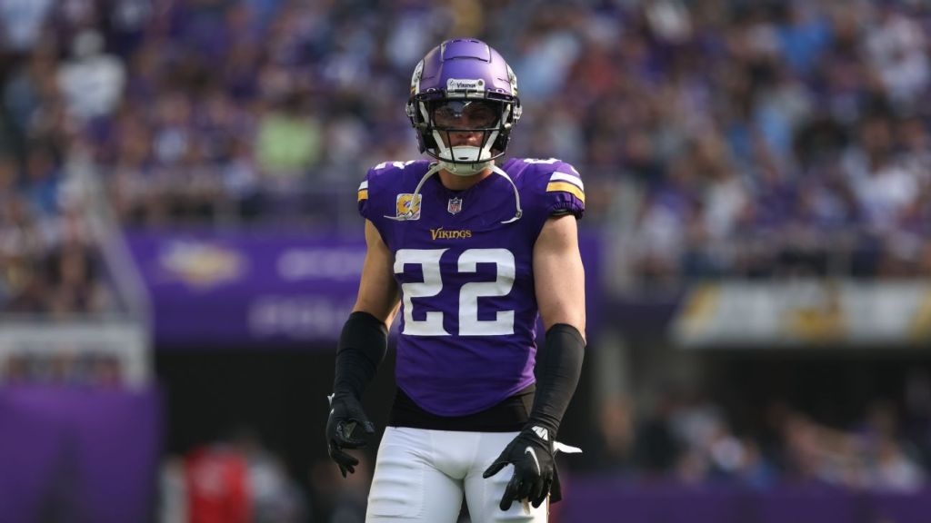 Harrison Smith pre-game as a member of the Minnesota Vikings